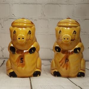 Vintage Ceramic Big Pigs Salt & Pepper‎ Shaker Set Yellow & Brown Pig Decor